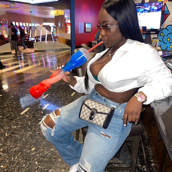 Meet your Posher, Nakiesha - Picture 4 of 16